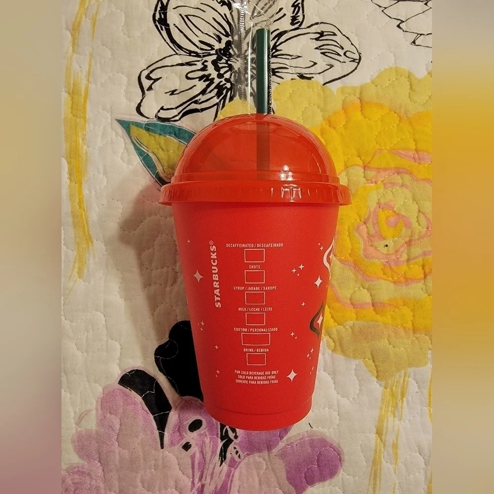 NWOT Starbucks 2023 Holiday Reusable Cup with Dome Lid and Straw